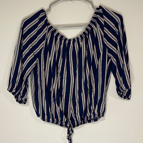 Urban Heritage Rayon Crop Top. Size Small. Navy striped. - Picture 3 of 8